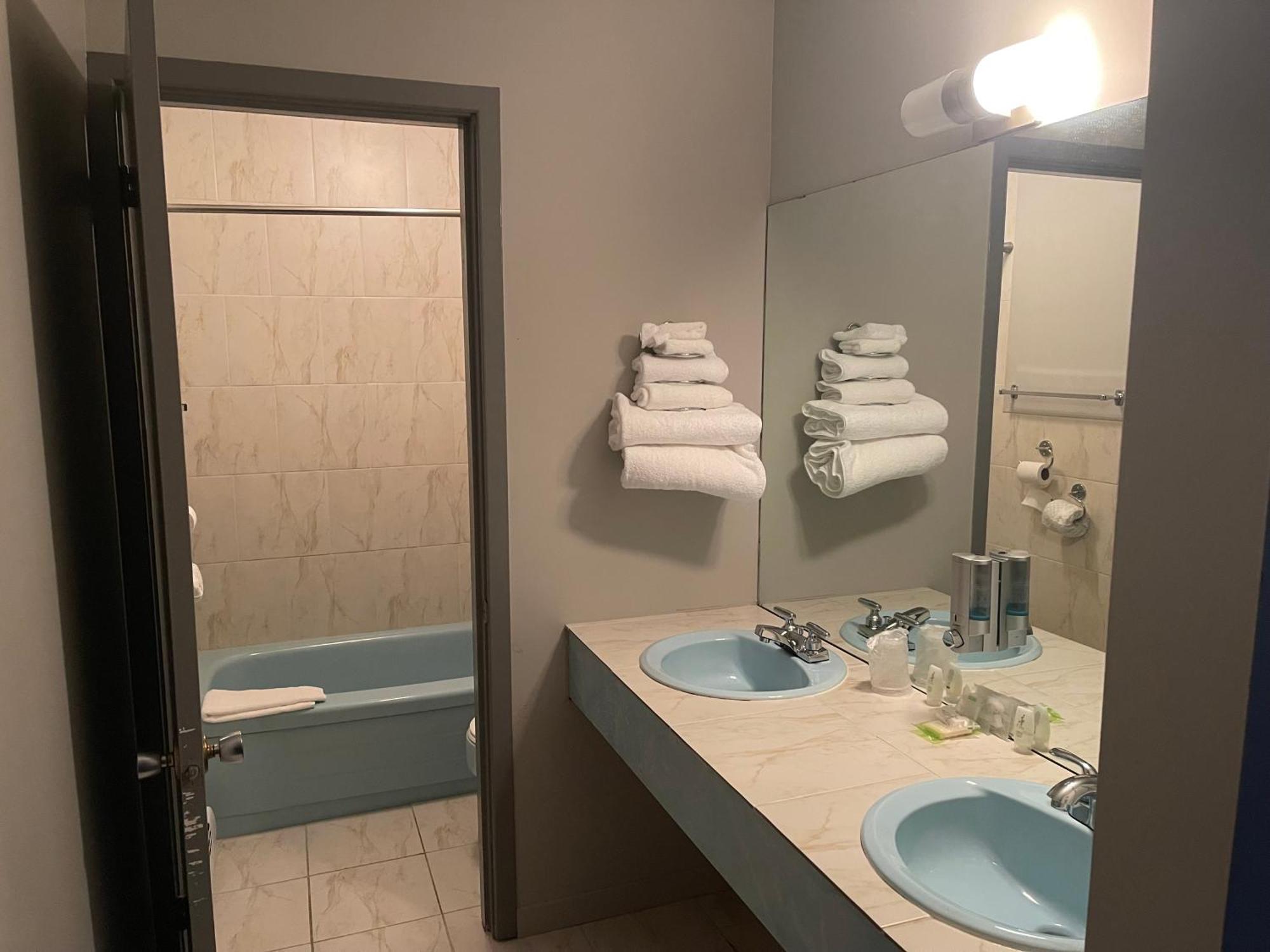 Auberge L'Etape Mont-Laurier Pokój zdjęcie